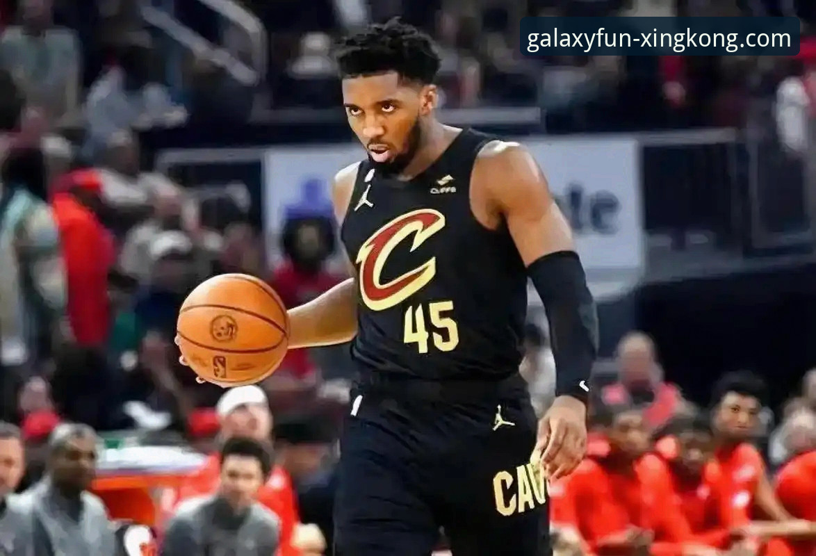 星空娱乐下载 米切尔42分引爆速贷中心,骑士险胜魔术背后的攻防博弈深度解析